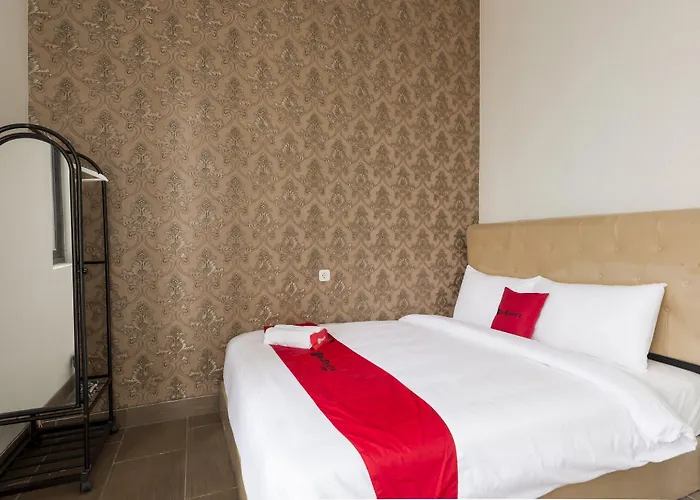 Reddoorz Near Grand City Mall 2 Surabaya
